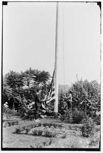 Flag, raising of.
By Ch. Garden students.  1922.