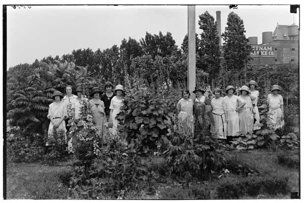 Formal Garden, class of 12 girls in, 1923.