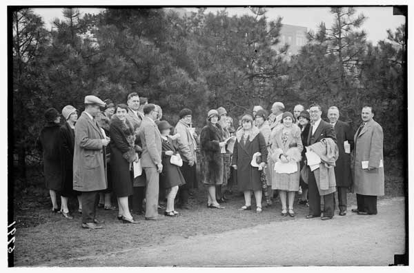 Trees & Shrubs, Class in identification of, 1929.
Dr. A. H. Graves in charge.