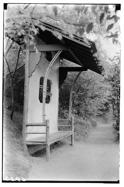 Japanese Garden.
Waiting Pavilion (Moon View House).  Machi-ai.