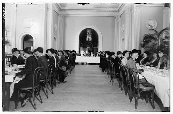 Women's Auxiliary.
First Luncheon.  Jan. 28, 1931.
In Lab'y Rotunda.